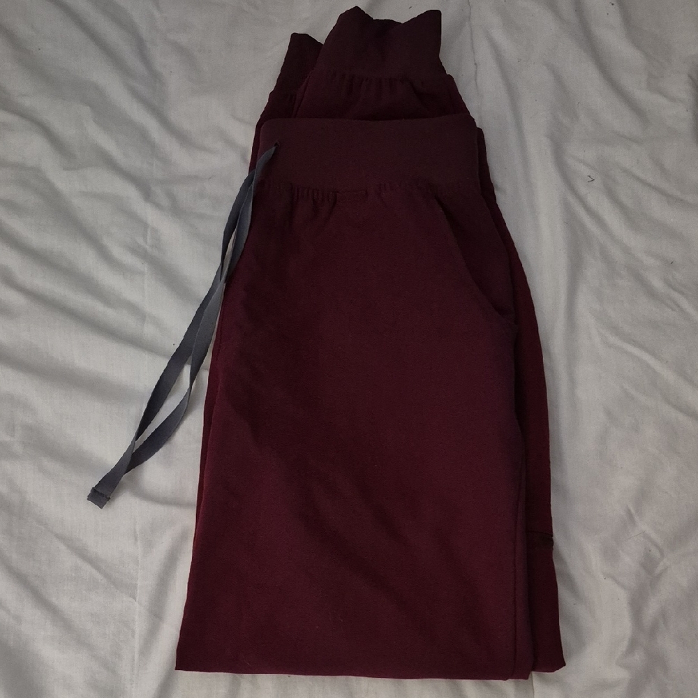 Figs Womens Burgundy Scrub Pants Zamora Joggers Medium/Tall.